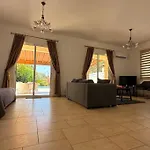 Villa Rossa *